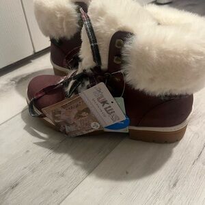 Burgundy Fur-Lined Boots
